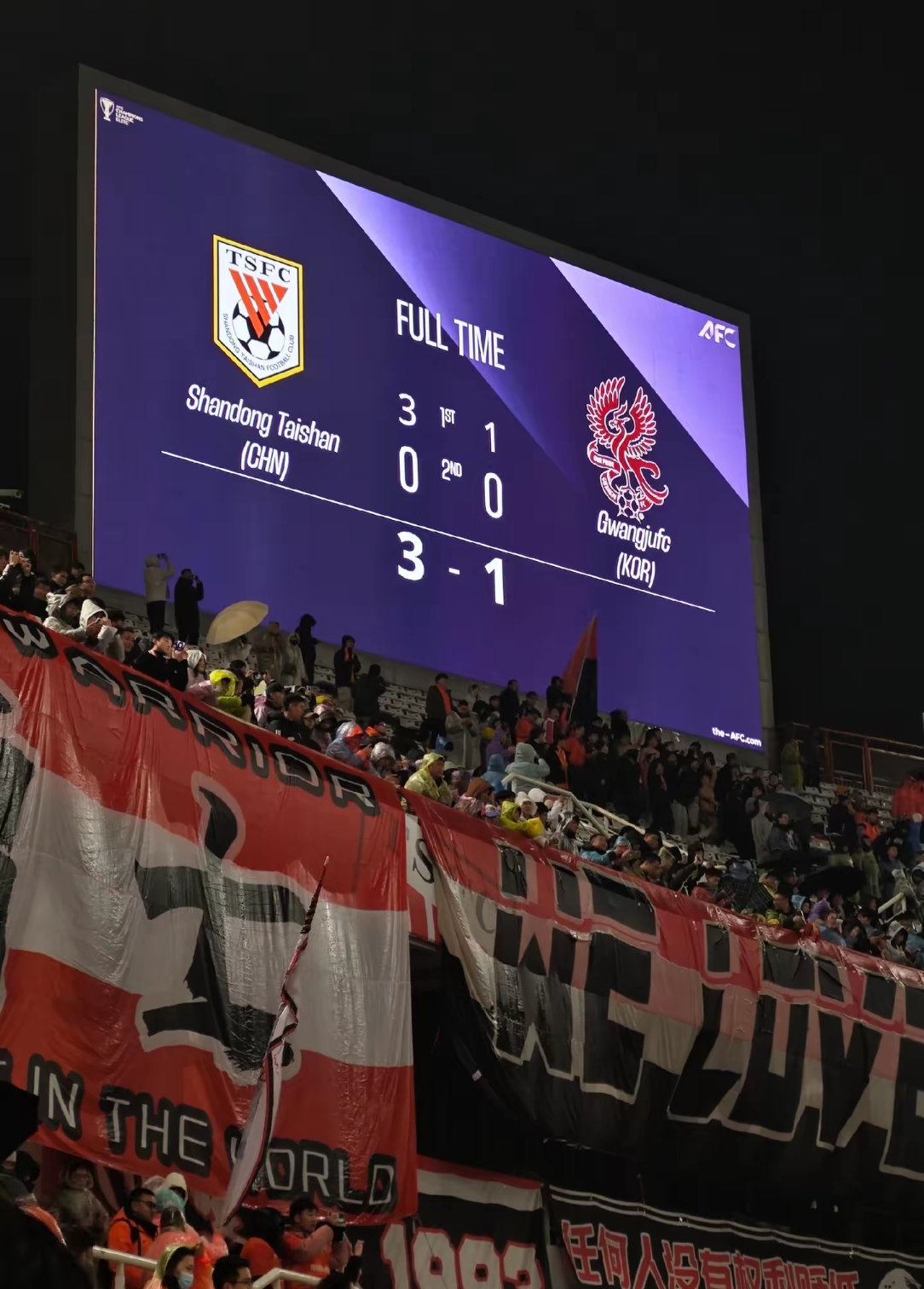 九游网页版-赛前突围战来临，菲尼克斯太阳围绕亚冠门线救险，气氛紧张，临场指挥获称赞