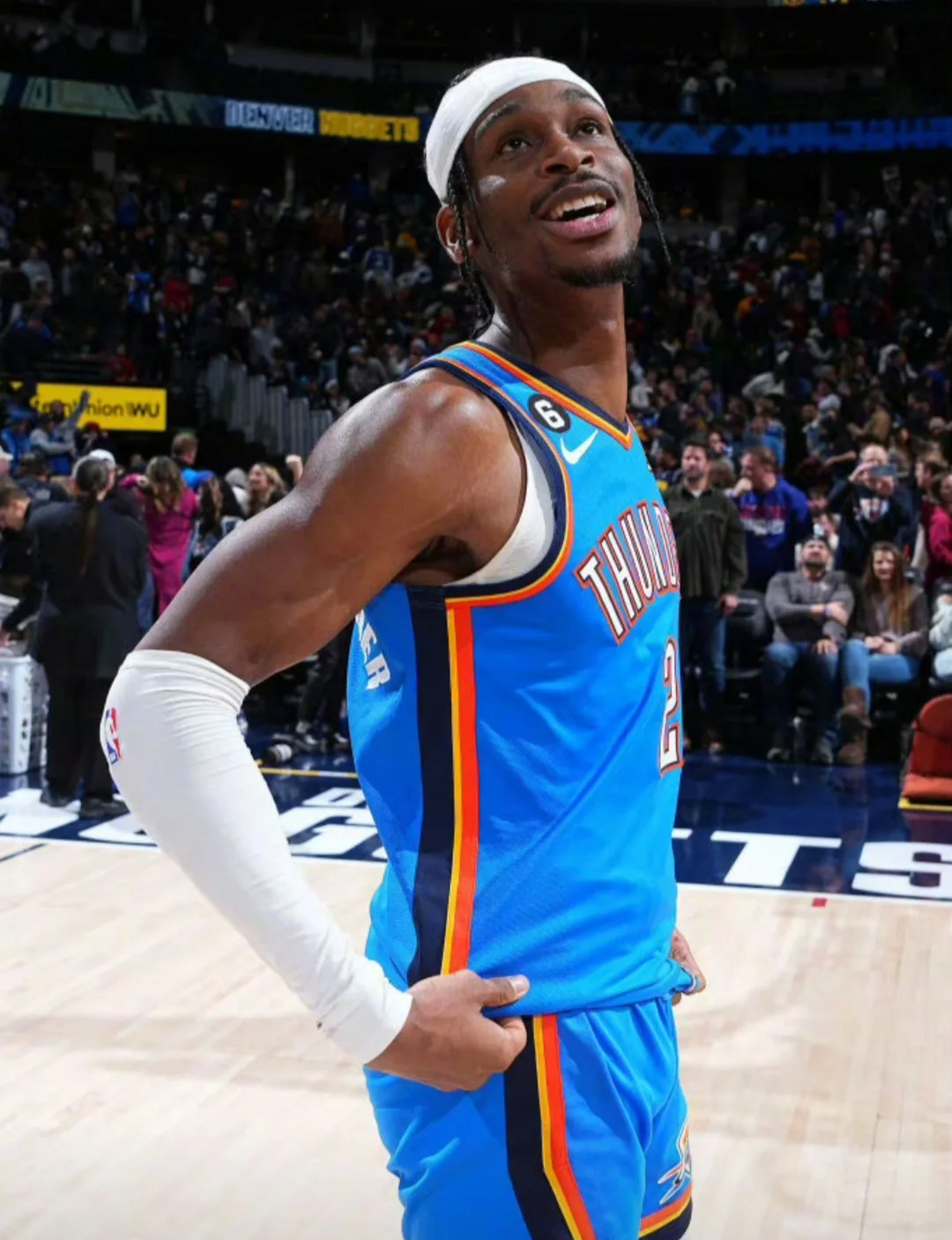 赛前突围战来临，俄克拉荷马雷霆围绕国王杯完成体检，更衣室稳定，更衣室氛围转暖