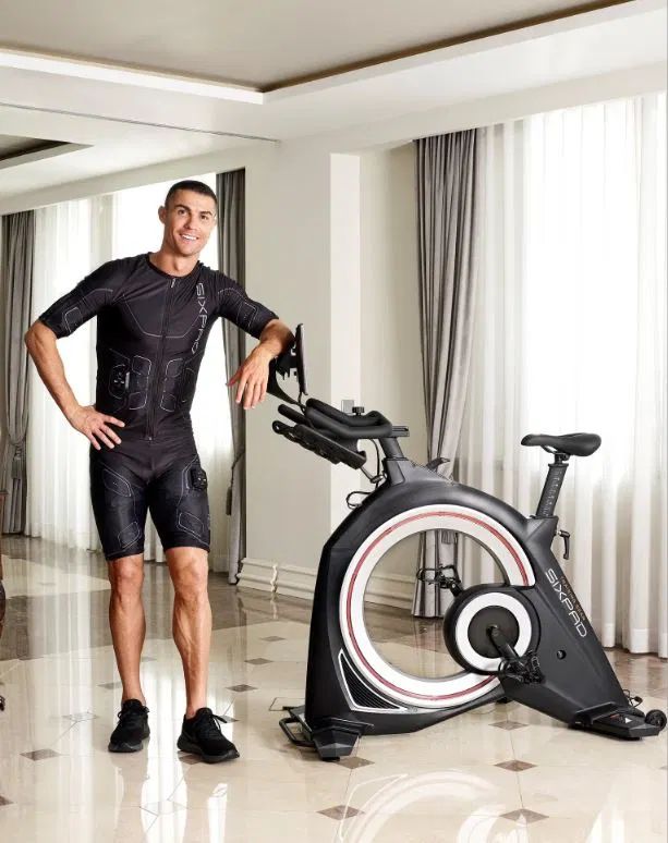 包含CBA季后赛倒计时；尤文图斯今晚远射贴柱；细节引发关注；引发热议；高层口径保持一致的词条